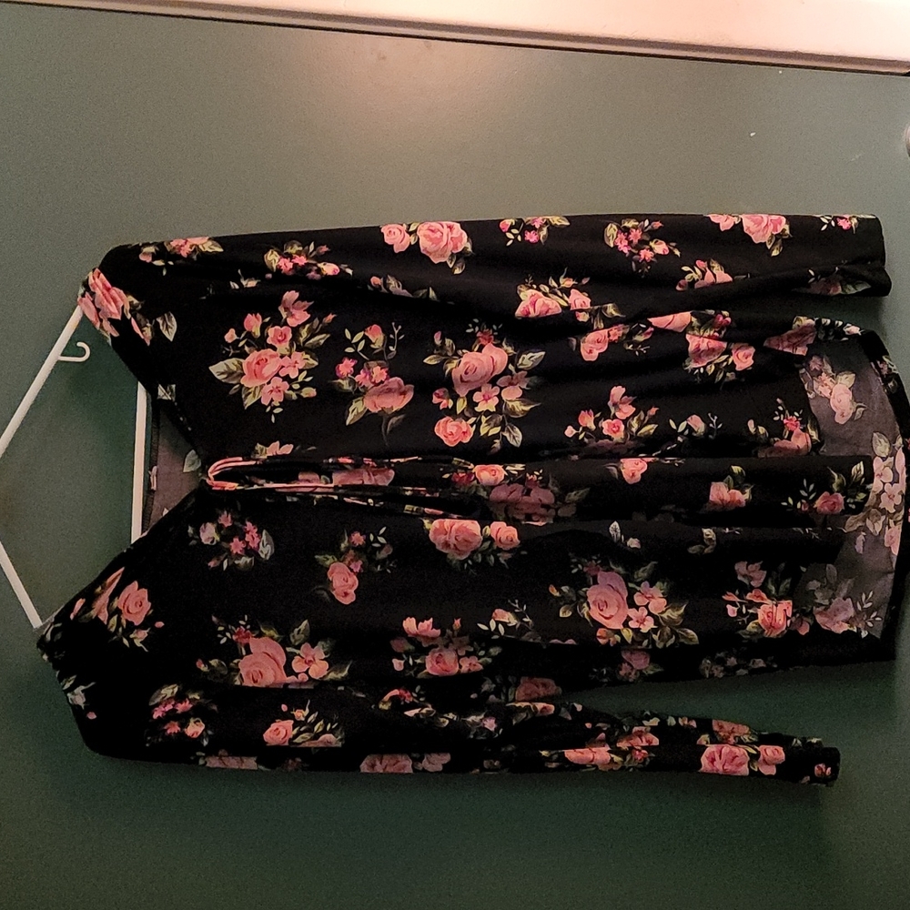 Floral long sleeve top